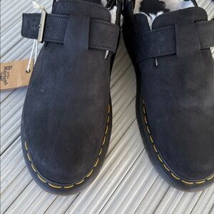Black Leather Mules with Shearling Lining
